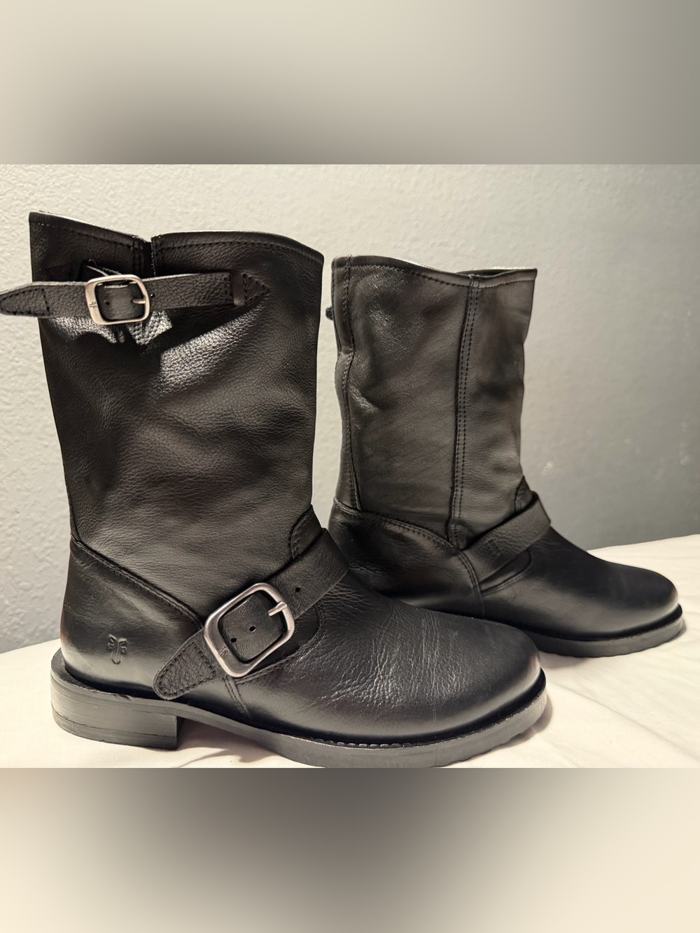 Frye Veronica Black Leather Mid-Calf Buckle Moto Boots size 8